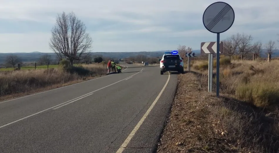Foto 3 - Un joven resulta herido tras cortarse en una pierna con una motosierra en La Pe&ntilde;a  