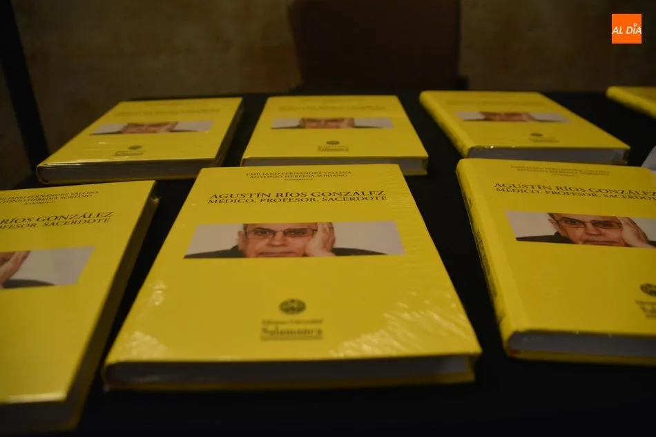 Foto 3 - La USAL rinde homenaje con un libro a Agust&iacute;n R&iacute;os Gonz&aacute;lez