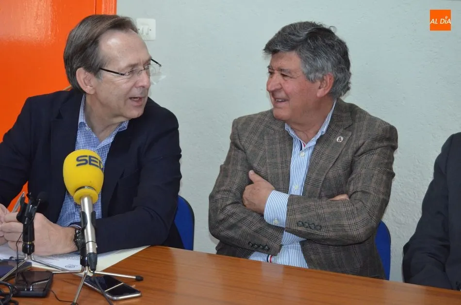 Foto 2 - Los Hombres de Musgo, protagonistas de una moci&oacute;n en el Senado  
