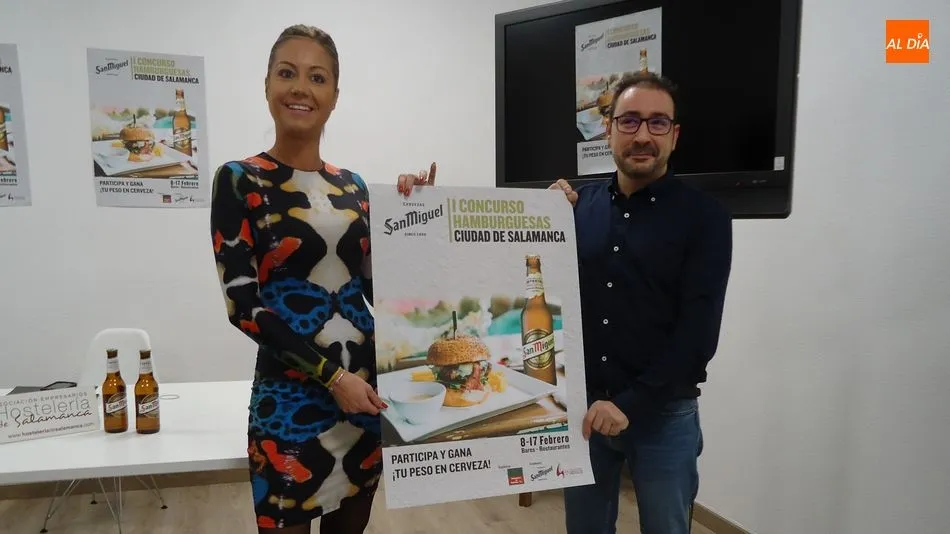 Tamara Acera y Jesús Martínez han presentado el I Concurso de Hamburguesas Ciudad de Salamanca