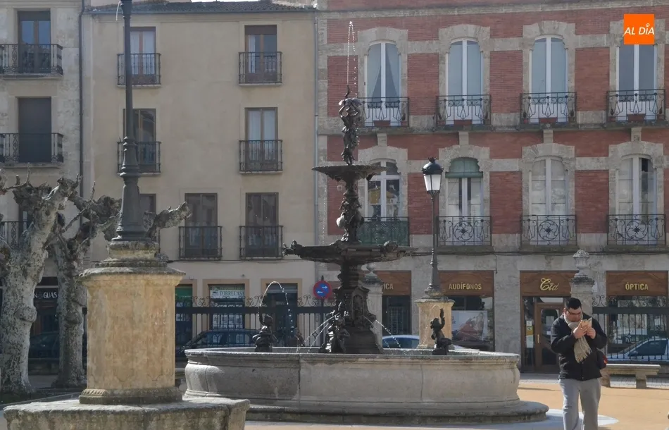 Foto 9 - La fuente de la Plazuela del Buen Alcalde vuelve a estar operativa  