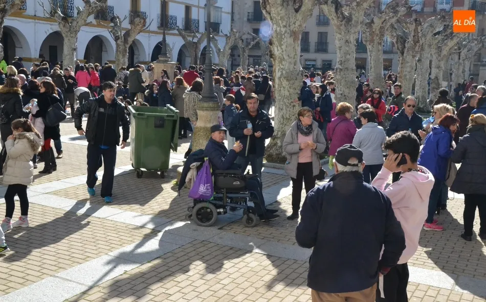 Foto 6 - Espl&eacute;ndida Operaci&oacute;n Bocata con m&aacute;s de 1.250 bocadillos repartidos  