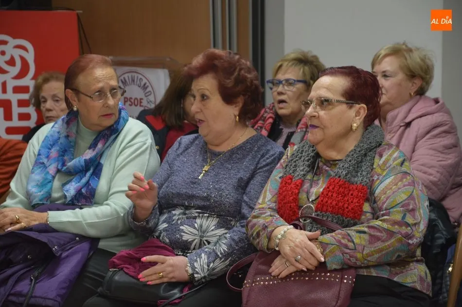 Foto 3 - El Partido Socialista tributa en emotivo homenaje a Pepita Mena
