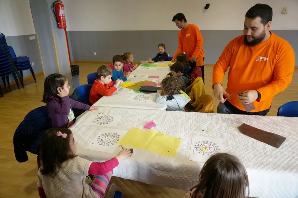 Foto 7 - Comienzan con &eacute;xito de participaci&oacute;n los talleres de animaci&oacute;n a la lectura de Villares de la...
