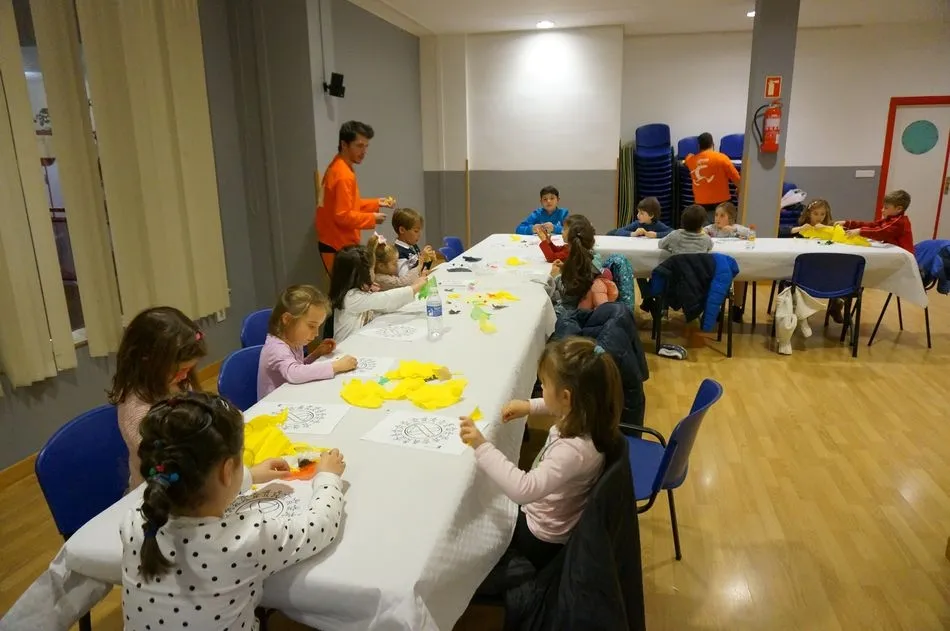 Foto 2 - Comienzan con &eacute;xito de participaci&oacute;n los talleres de animaci&oacute;n a la lectura de Villares de la...