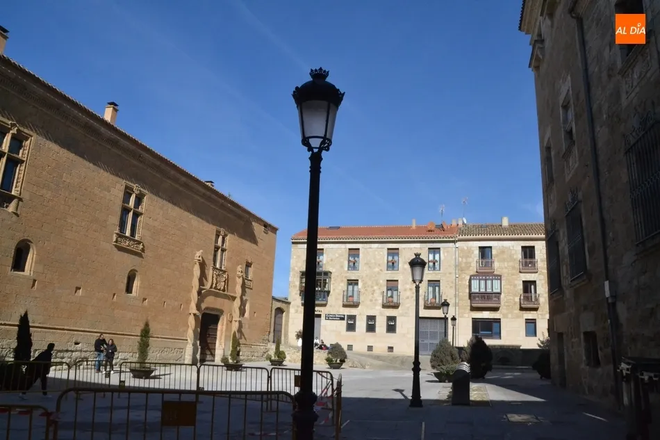Foto 4 - La Plazuela del Conde ampl&iacute;a su iluminaci&oacute;n con la incorporaci&oacute;n de dos farolas  