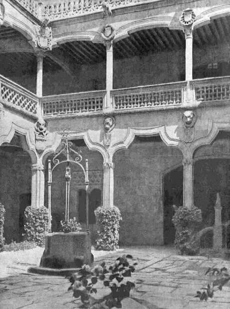 Foto 2 - Una Casa con 300 conchas de Santiago