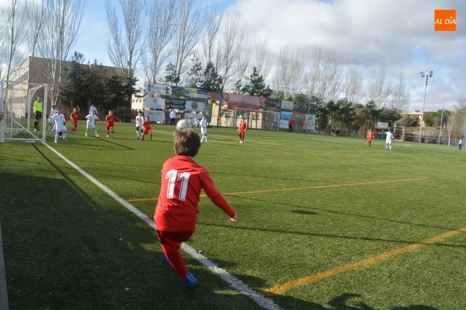 Foto 4 - Resultados, clasificaciones e im&aacute;genes del f&uacute;tbol base provincial