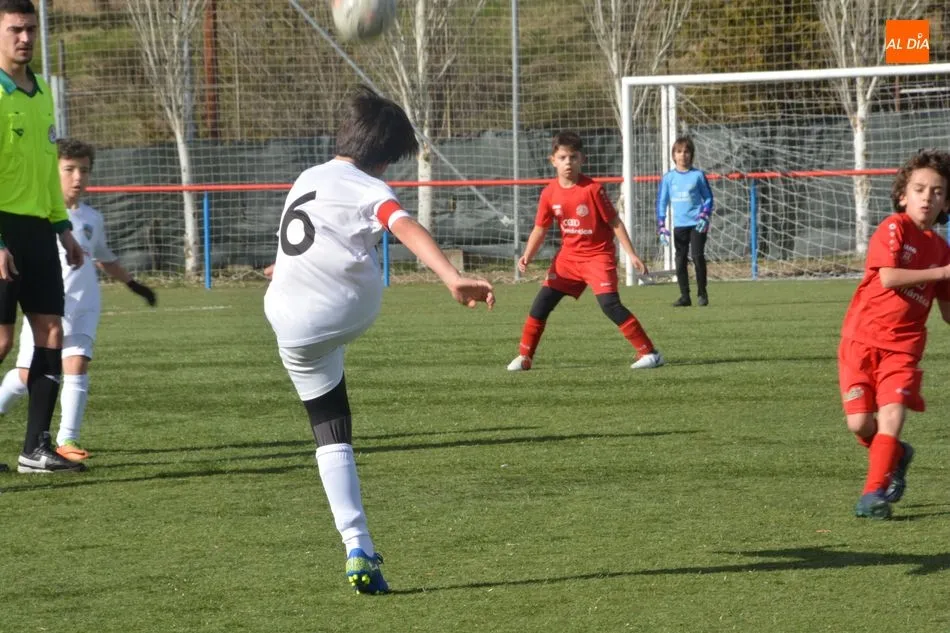 Foto 3 - Resultados, clasificaciones e im&aacute;genes del f&uacute;tbol base provincial