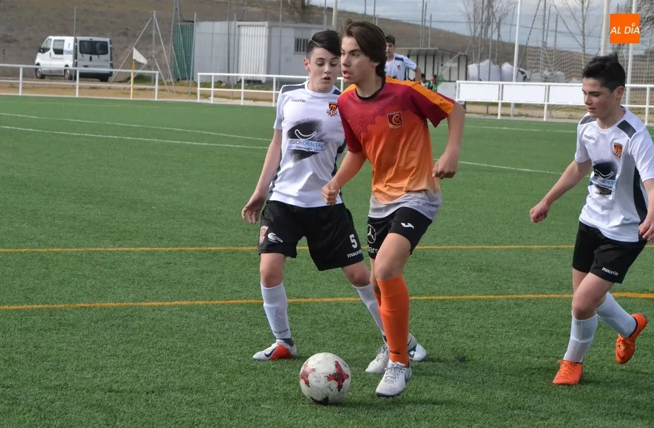 Foto 7 - [M 9|10 FEB] El Cadete del Ciudad Rodrigo empata ante el Carbajosa pese a la plaga de bajas  
