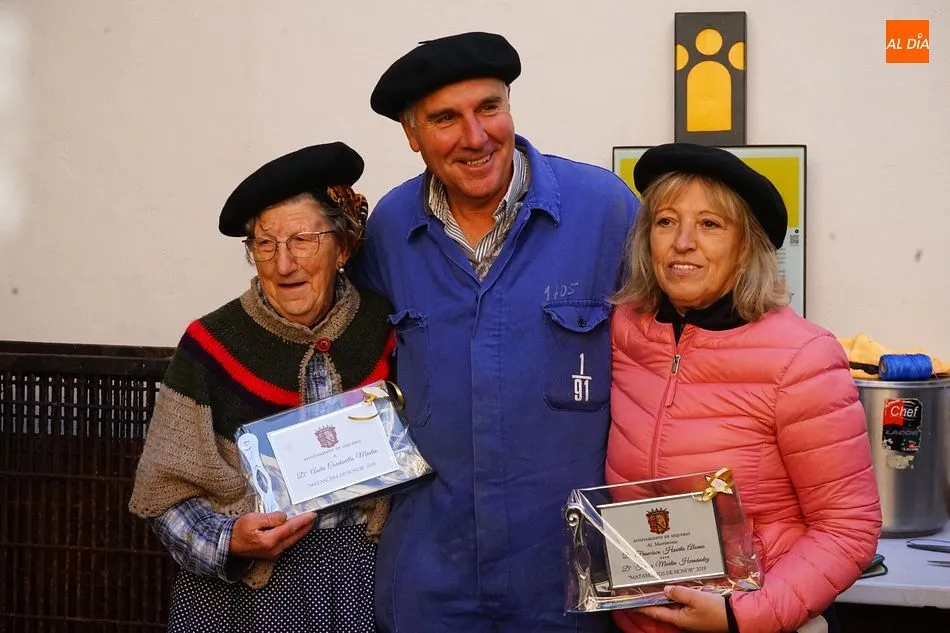 Foto 4 - Arte y gastronom&iacute;a se dan cita en la matanza de Sequeros