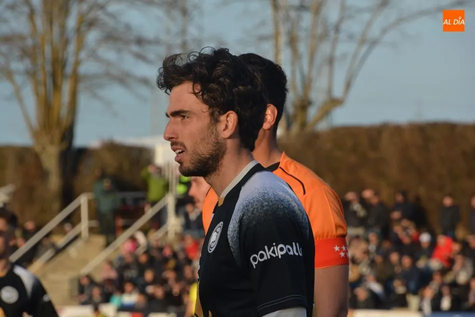 Foto 5 - El Uni&oacute;n Adarve penaliza el mal partido de Unionistas (0-1)