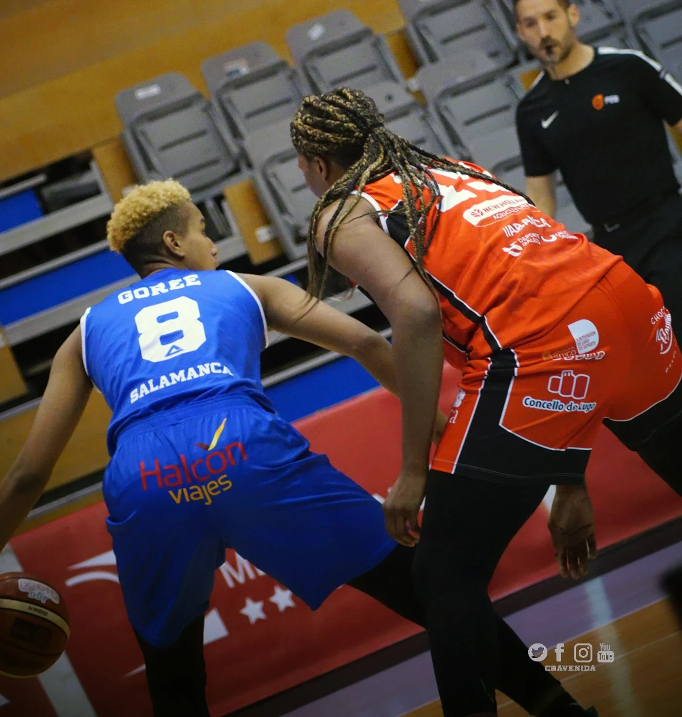 Foto 4 - El Perfumer&iacute;as se crece y derrota al Ensino Lugo (59-67)