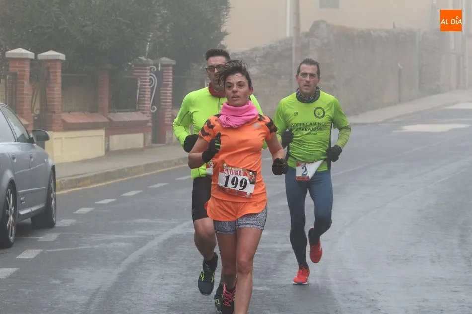 Foto 9 - La niebla protagoniza la Media Marat&oacute;n de Guijuelo