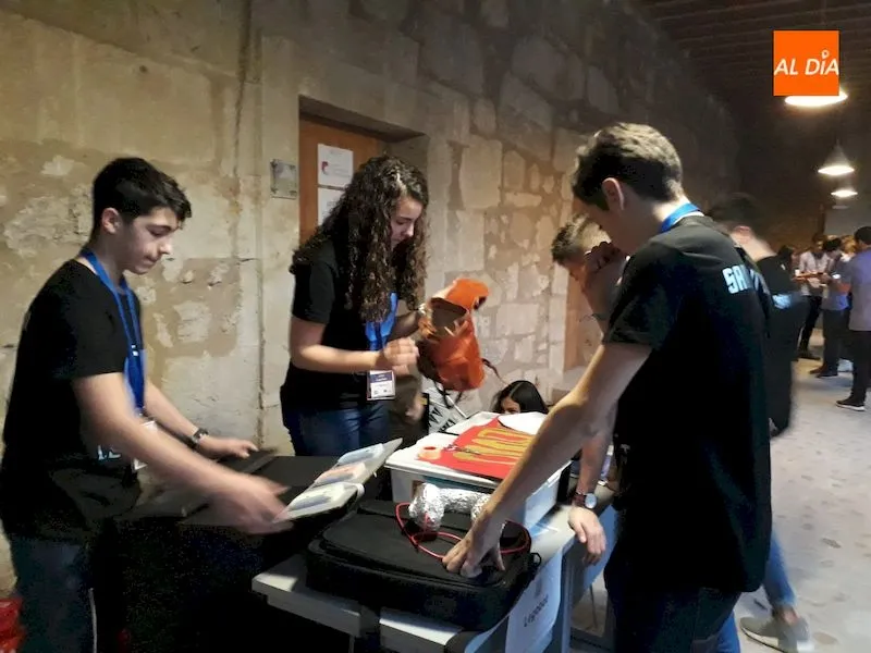 Foto 3 - Los alumnos del San Juan Bosco obtienen el primer puesto en el First Lego League
