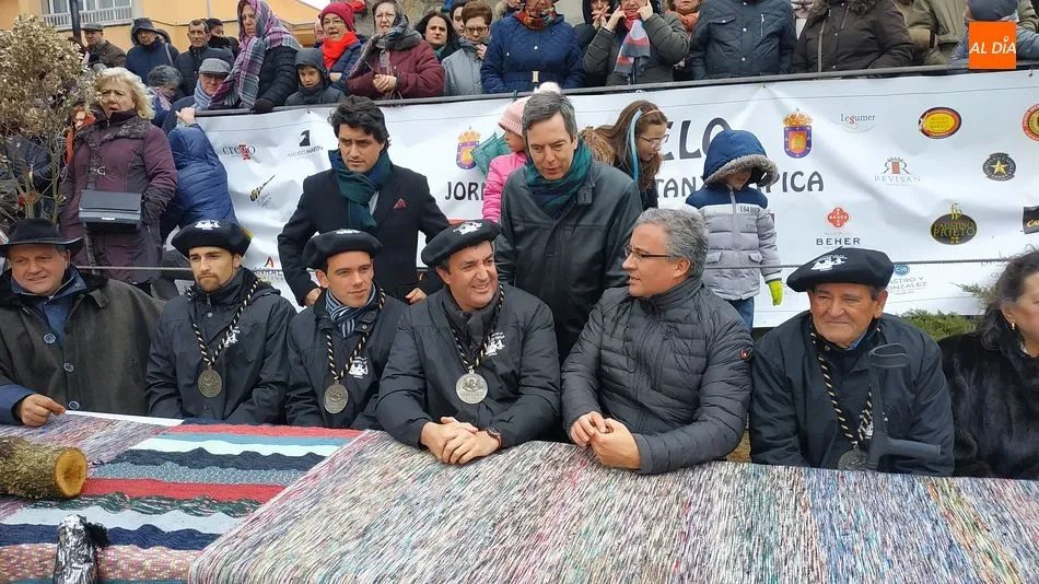 Foto 11 - Arrieros y atletas se dan la mano en una concurrida matanza t&iacute;pica