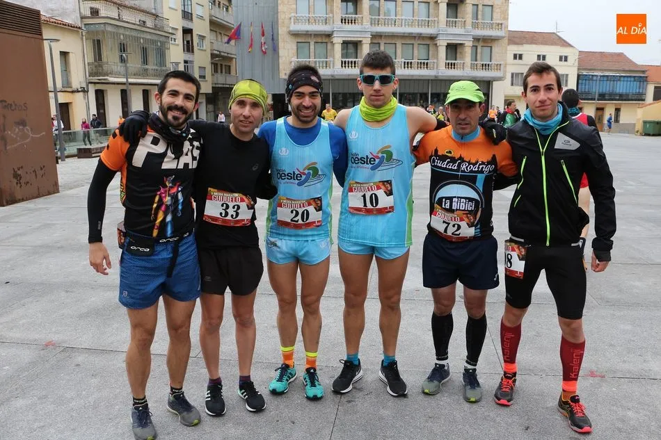 Foto 6 - Cuatro atletas mirobrigenses suben al podio en la Media Marat&oacute;n de Guijuelo  
