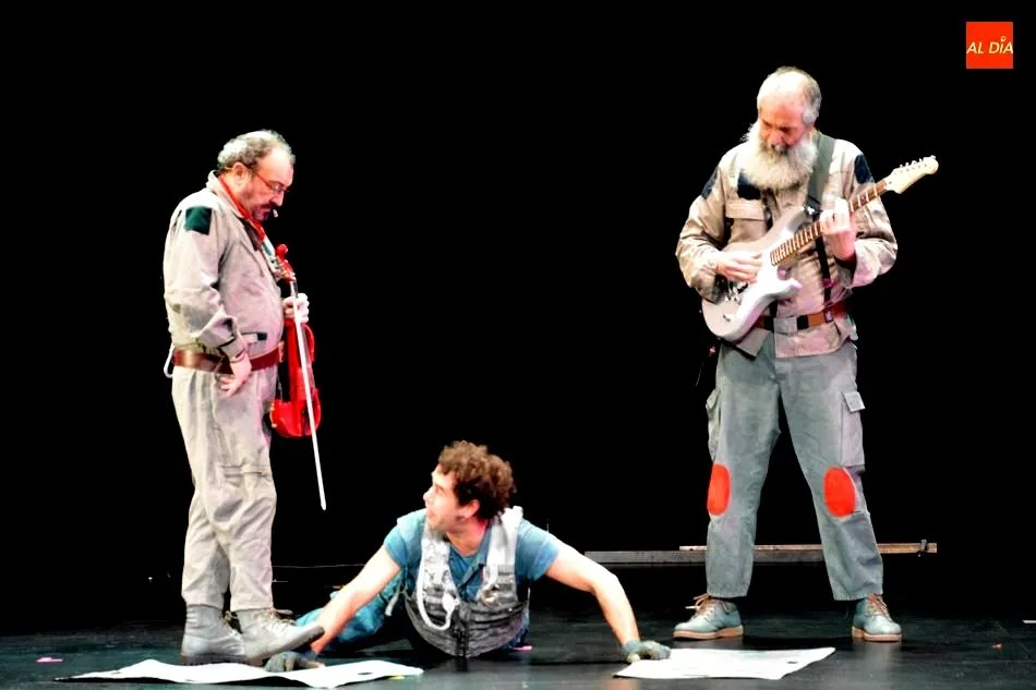 Foto 3 - El Viaje de Ulises sumerge al Teatro Liceo en una historia de aventuras