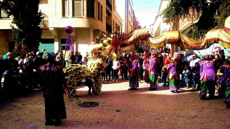 El Dragotauro Farinato toma parte en la celebración del Año Nuevo Chino en Salamanca  