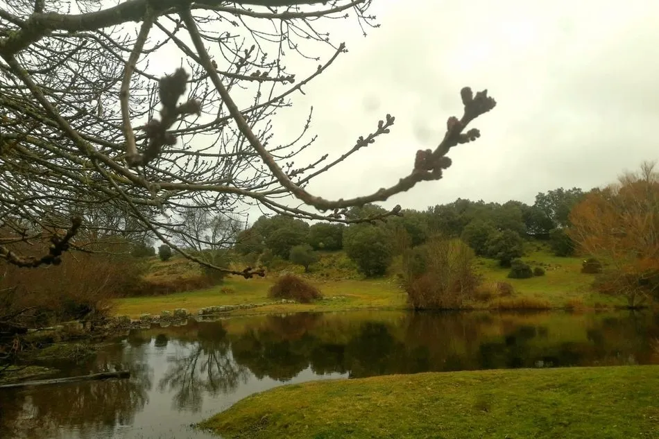 Foto 6 - El grupo de senderismo Masqueandar conoce los bellos rincones del valle del Yeltes  