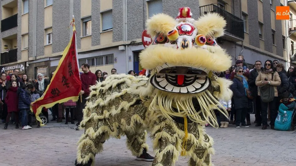 Foto 6 - El Barrio del Oeste celebra el A&ntilde;o Nuevo Lunar con un gran drag&oacute;n chino  