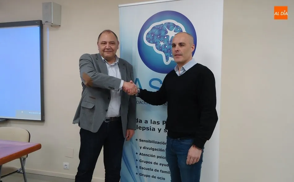 Jesús Alberto Martín (Aspecyl) y Lorenzo Lasa (USO) han firmado el convenio de colaboración