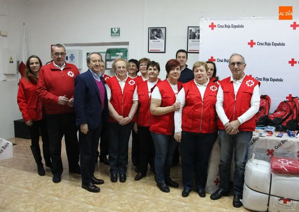 Foto 2 - Cruz Roja presenta el equipo de Respuesta B&aacute;sica en Emergencias de Vitigudino  