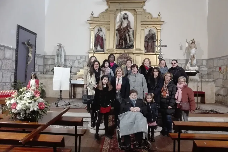 Foto 2 - Las mujeres de Valverd&oacute;n, fieles a la tradici&oacute;n de Santa &Aacute;gueda