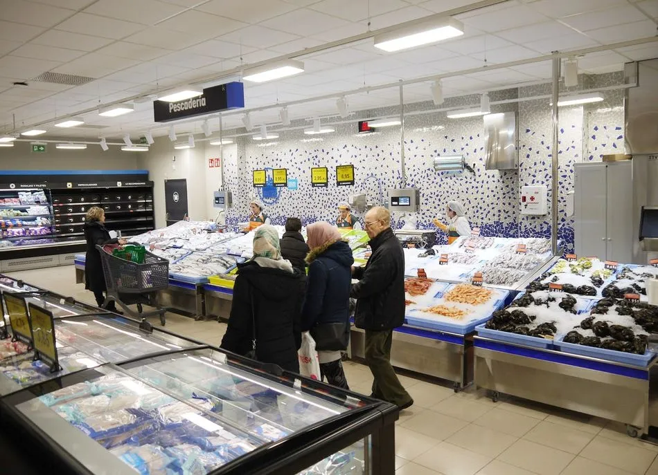 Foto 11 - Mercadona reabre su supermercado del Centro Comercial El Tormes  