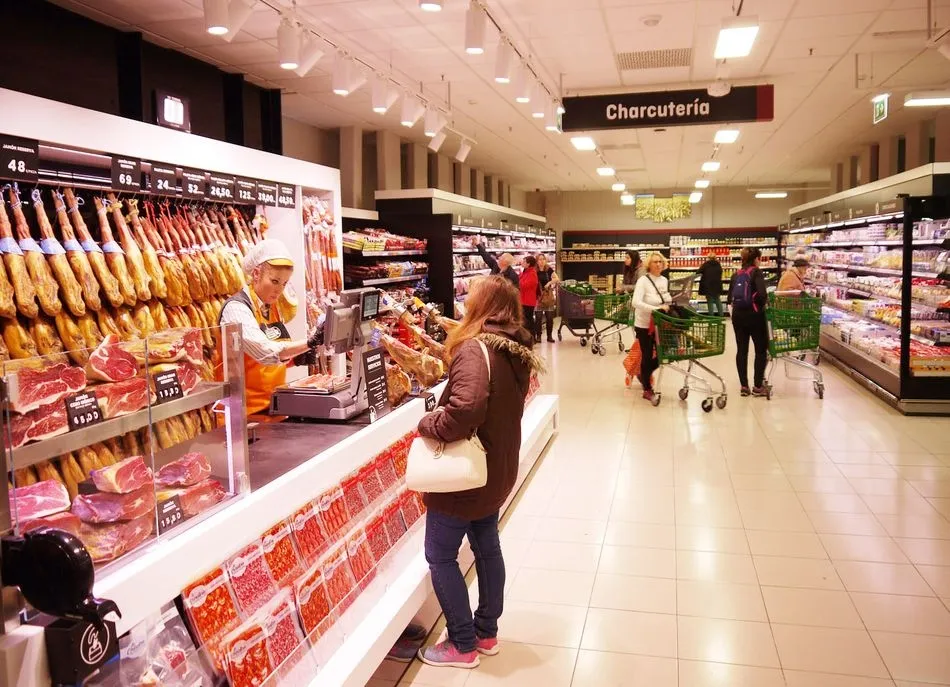 Foto 7 - Mercadona reabre su supermercado del Centro Comercial El Tormes  