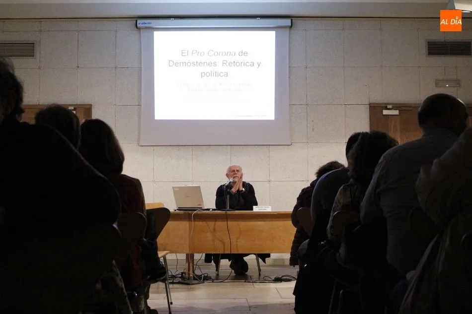 Foto 3 - Charla de Francisco Cort&eacute;s en el ciclo &lsquo;Cl&aacute;sicos de Grecia, Roma y la India para un mundo...