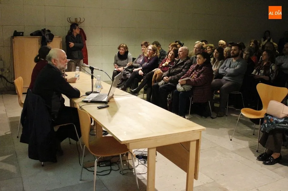 Foto 5 - Charla de Francisco Cort&eacute;s en el ciclo &lsquo;Cl&aacute;sicos de Grecia, Roma y la India para un mundo...
