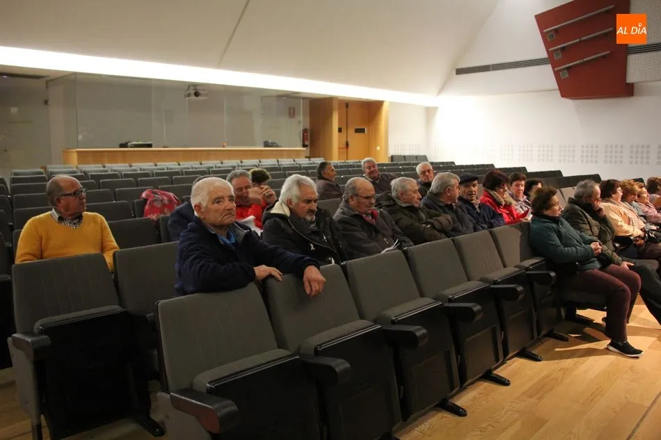 Foto 4 - Los mayores piden a la Gerencia de Atenci&oacute;n Primaria mejoras en la atenci&oacute;n sanitaria en la...