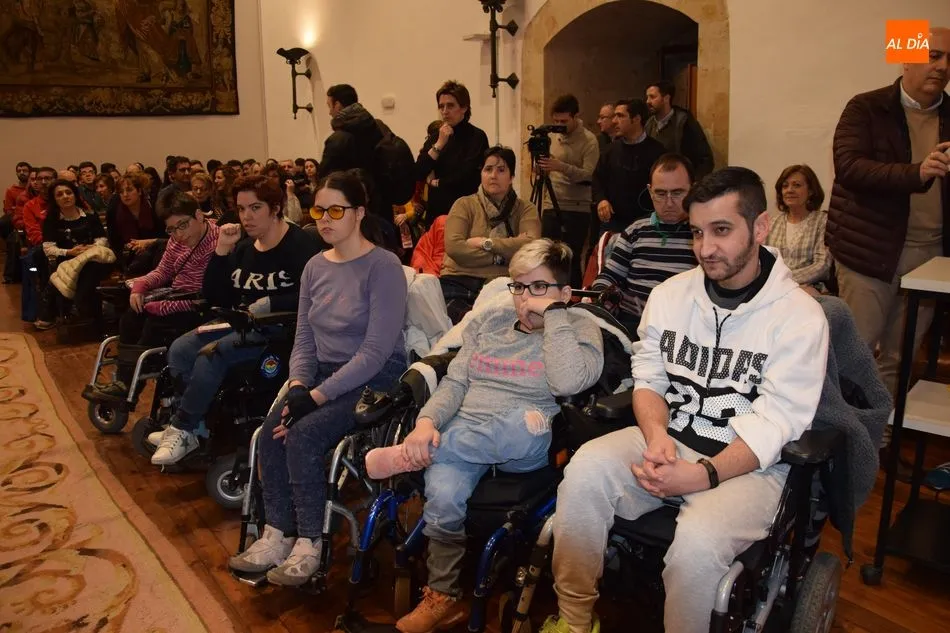 Foto 11 - La Fundaci&oacute;n AVIVA debate sobre la inclusi&oacute;n social en el mundo del deporte