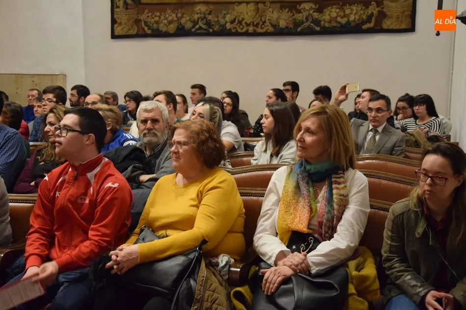 Foto 5 - La Fundaci&oacute;n AVIVA debate sobre la inclusi&oacute;n social en el mundo del deporte