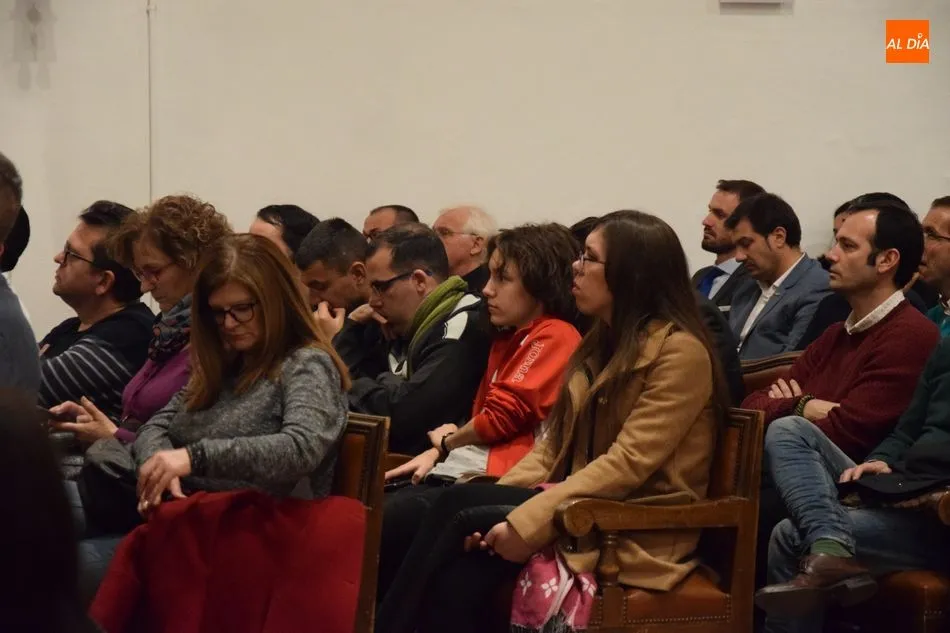Foto 3 - La Fundaci&oacute;n AVIVA debate sobre la inclusi&oacute;n social en el mundo del deporte