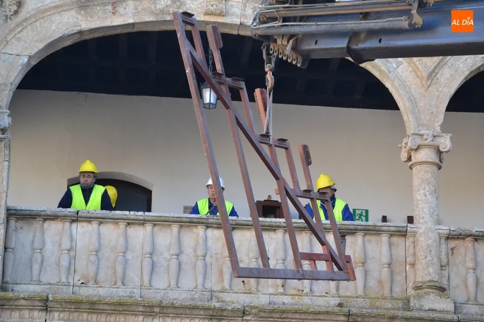 La Plaza Mayor se empieza a vestir de Carnaval  