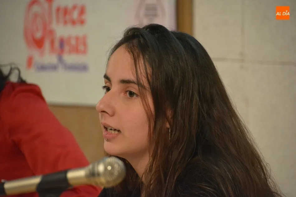 Foto 7 - El Colectivo Feministas Trece Rosas invita a la reflexi&oacute;n sobre los mitos del amor rom&aacute;ntico  