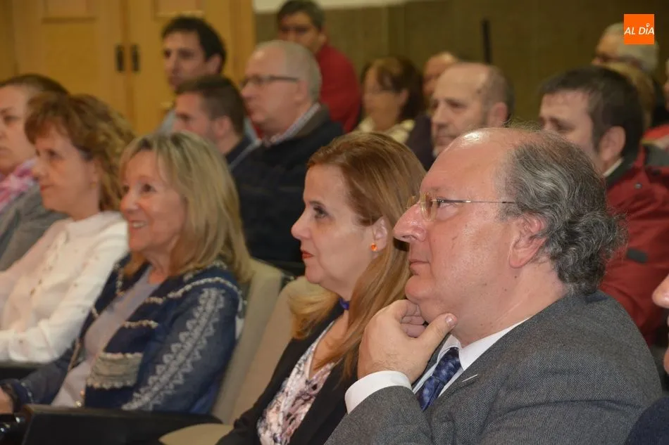Foto 8 - M&ordf; &Aacute;ngeles Ruano Garc&iacute;a renueva como directora de la ONCE en Salamanca