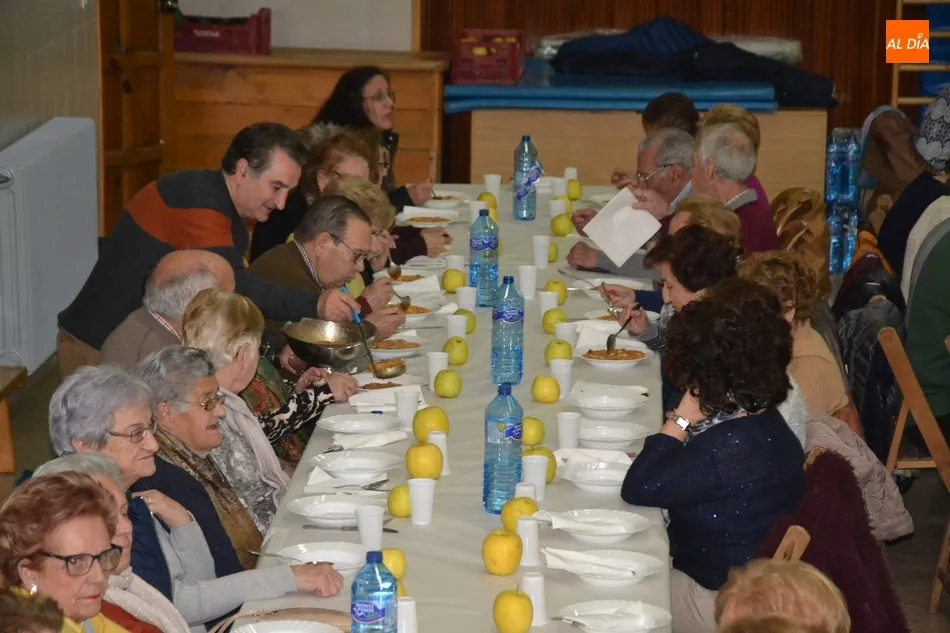Foto 11 - Unas 150 personas asisten a la Cena del Hambre de Manos Unidas  