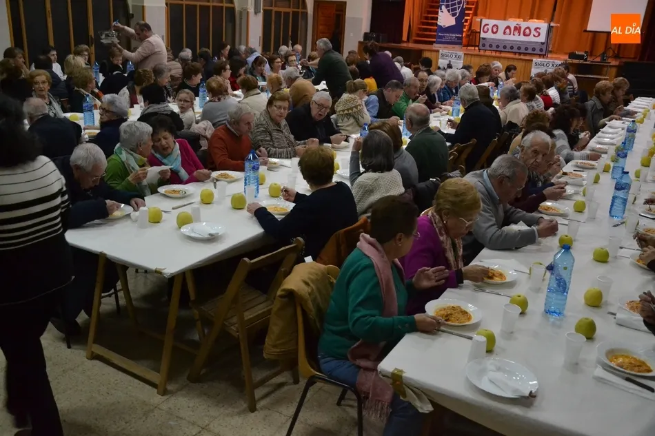 Foto 3 - Unas 150 personas asisten a la Cena del Hambre de Manos Unidas  
