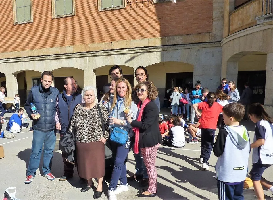 Foto 8 - El colegio Marista Champagnat celebra su Operaci&oacute;n Bocata&nbsp;  