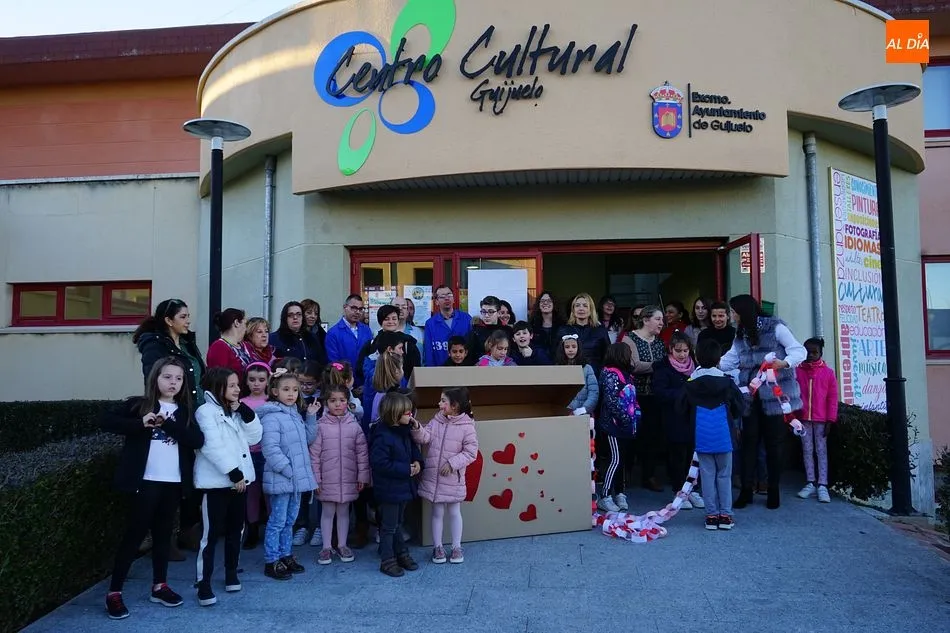 El amor y la amistad unen a los usuarios del centro cultural de Guijuelo