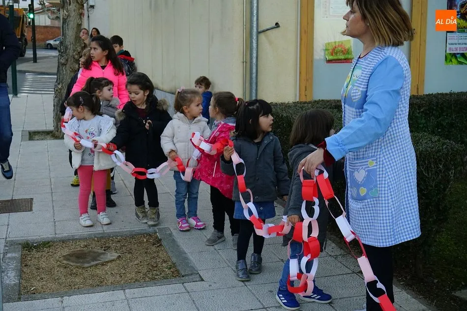 Foto 7 - El amor y la amistad unen a los usuarios del centro cultural de Guijuelo