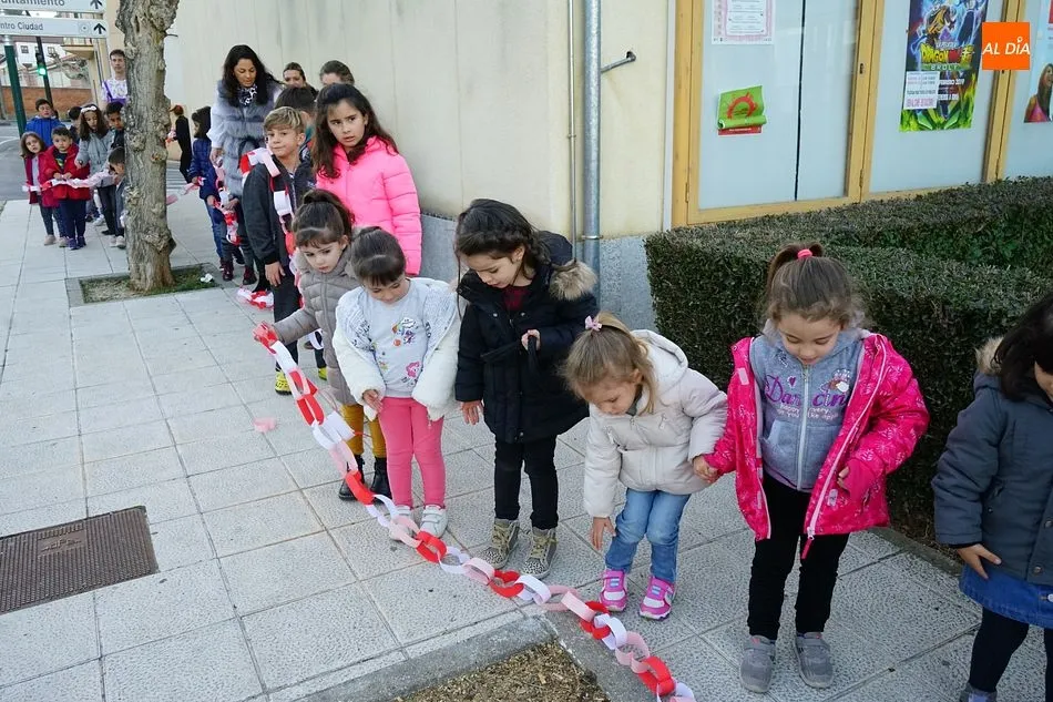 Foto 6 - El amor y la amistad unen a los usuarios del centro cultural de Guijuelo