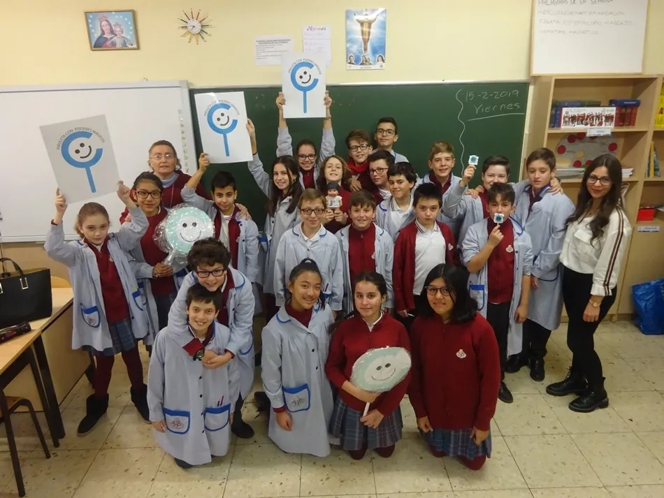 Foto 3 - El colegio San Juan Bosco celebra el D&iacute;a Internacional del C&aacute;ncer Infantil