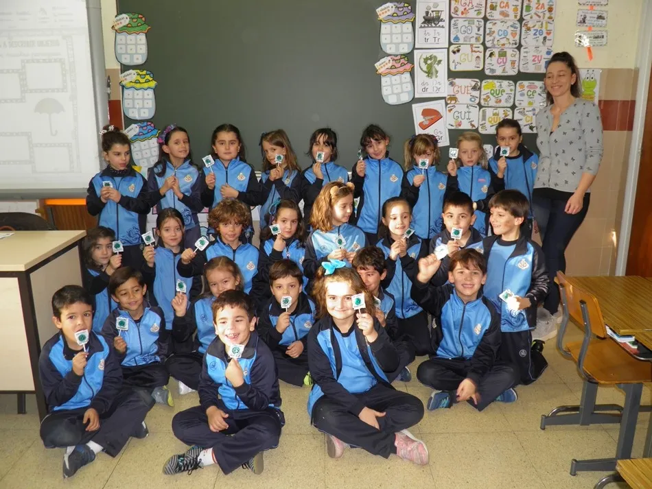 Foto 4 - El colegio San Juan Bosco celebra el D&iacute;a Internacional del C&aacute;ncer Infantil