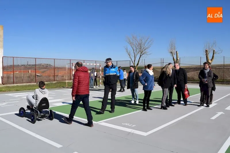 Foto 7 - Inaugurado el parque de tr&aacute;fico infantil en Alba de Tormes