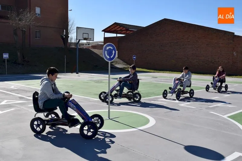 Foto 5 - Inaugurado el parque de tr&aacute;fico infantil en Alba de Tormes