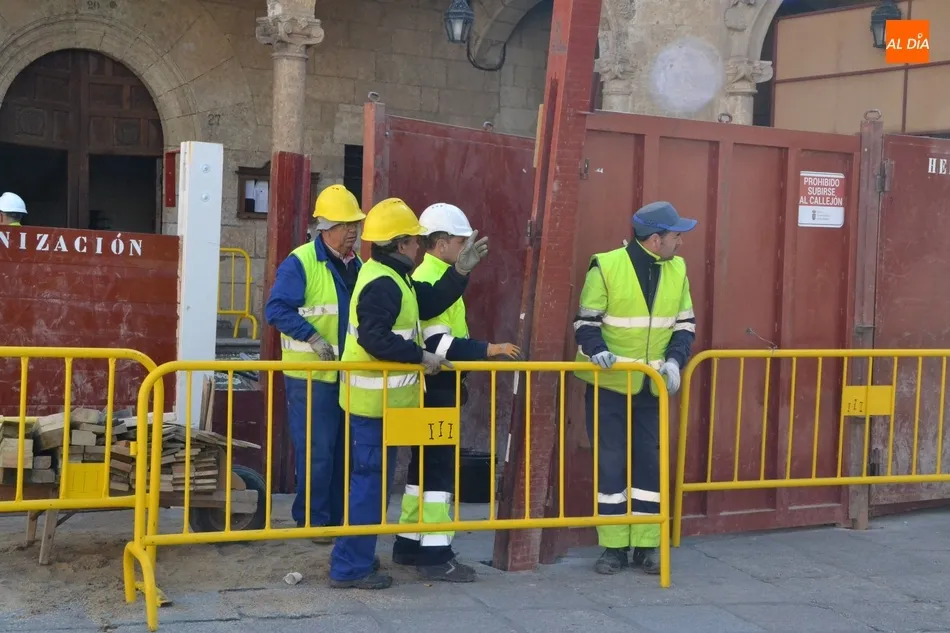 Foto 2 - Colocados el callej&oacute;n y las primeras barreras del &lsquo;rect&aacute;ngulo m&aacute;gico&rsquo;  
